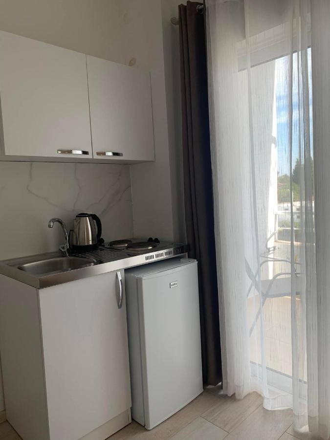 Apartmens Xhenis Lux Ulcinj Exterior foto