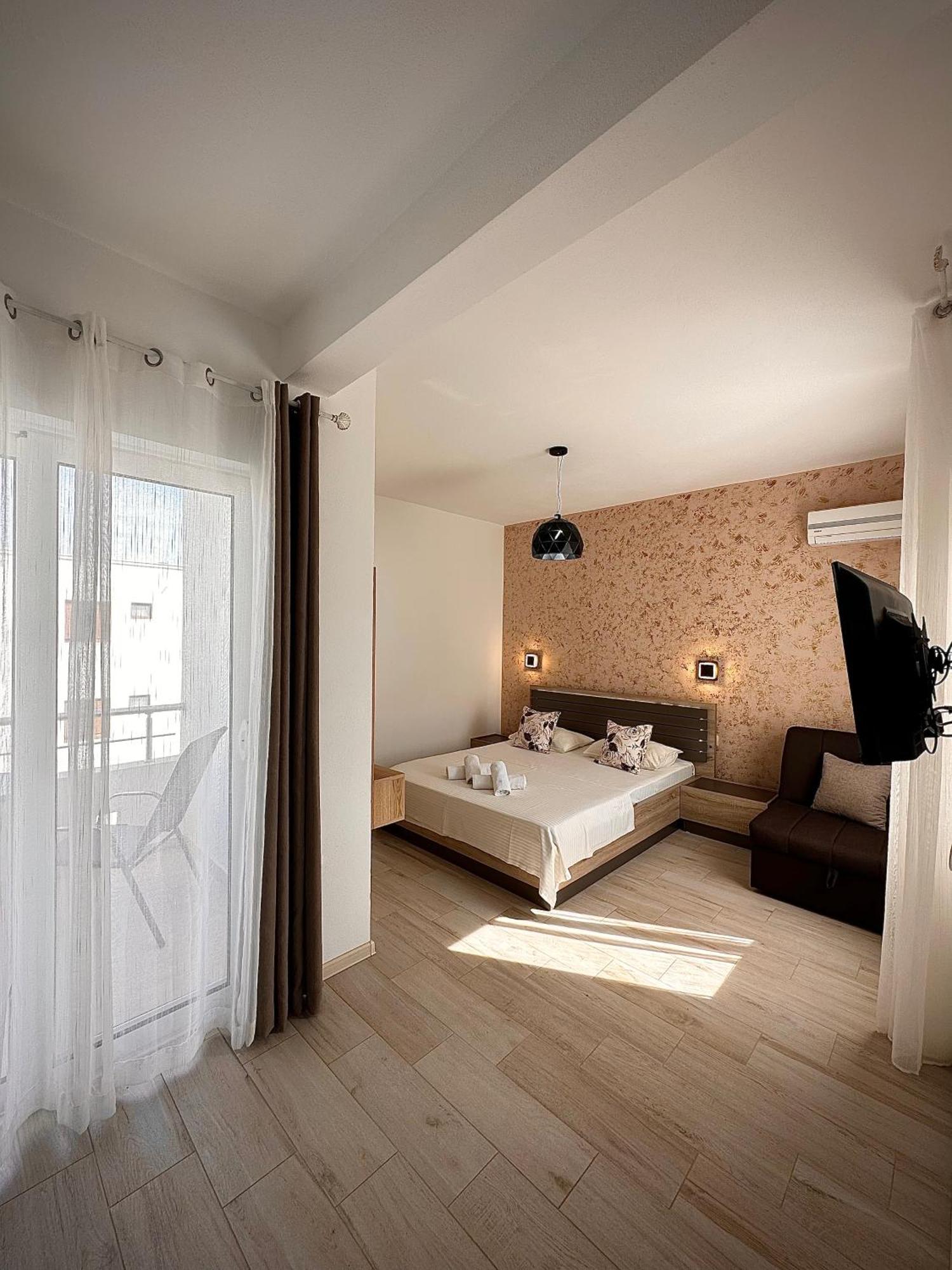 Apartmens Xhenis Lux Ulcinj Exterior foto