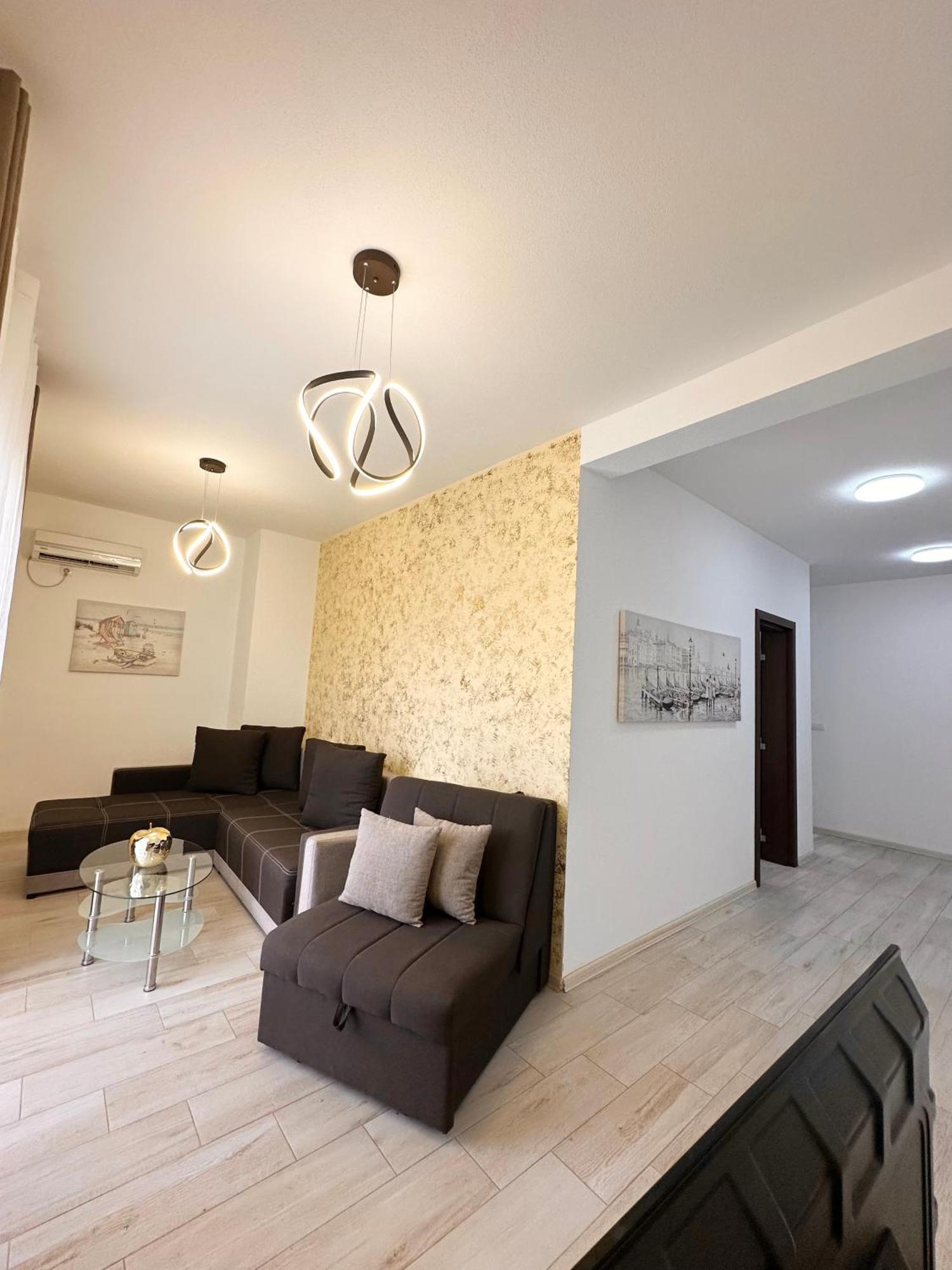 Apartmens Xhenis Lux Ulcinj Exterior foto