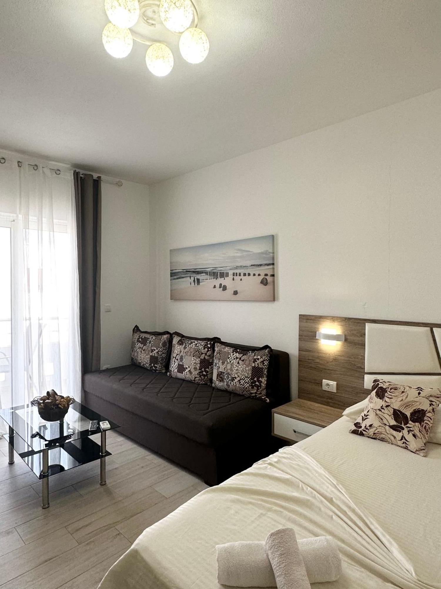 Apartmens Xhenis Lux Ulcinj Exterior foto