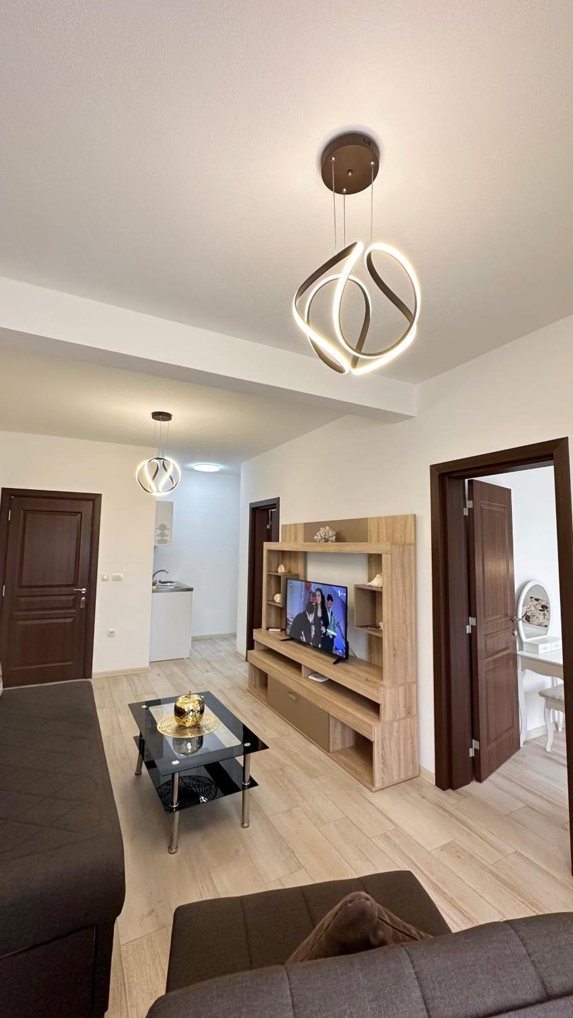 Apartmens Xhenis Lux Ulcinj Exterior foto